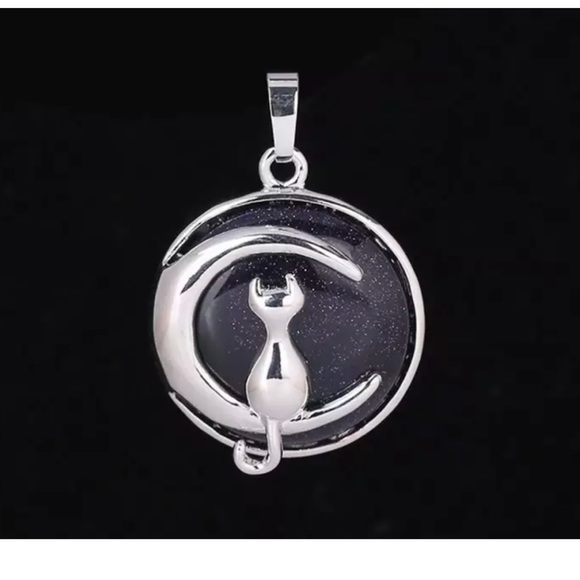 $6 Moon Stone Cat and Moon Necklace. $6 if bundled - Picture 2 of 15